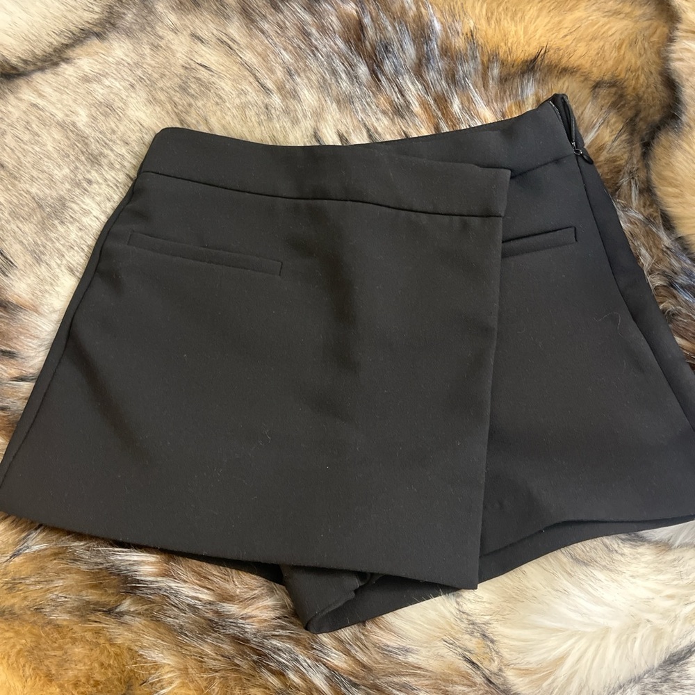 Zara Black Mini Skort